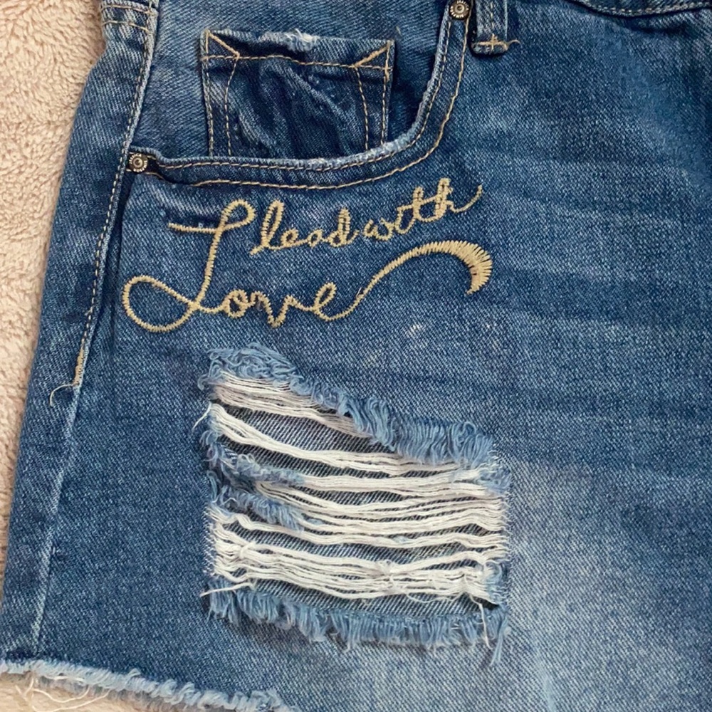 Jessica Simpson Denim Ranger Shorts with tags - Picture 3 of 9